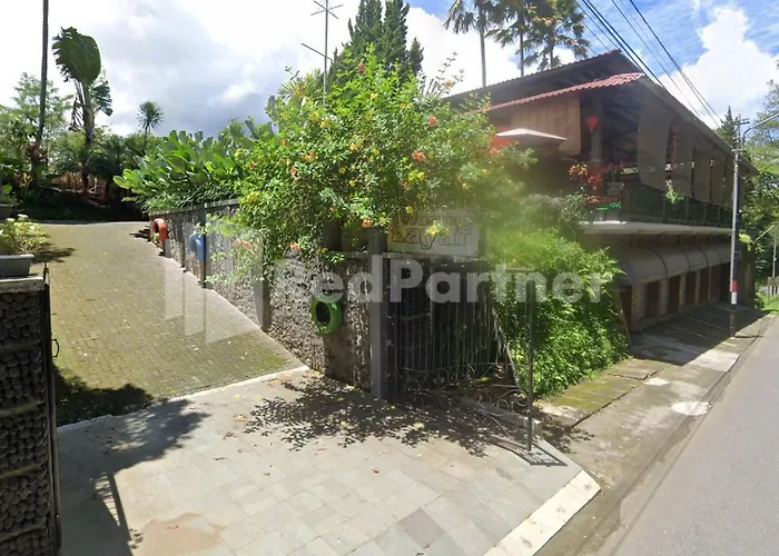 Villa Layar Selorejo Mitra Reddoorz