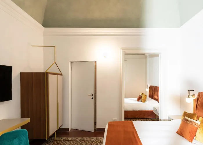 Scene Suites Apartments