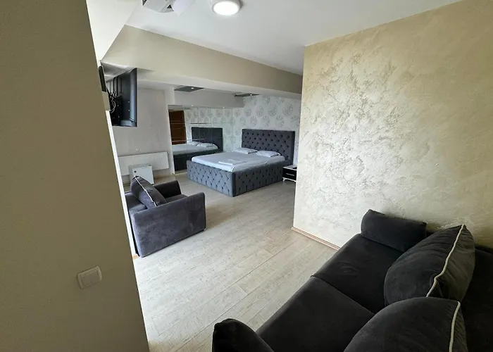 Hotel Pashtriku