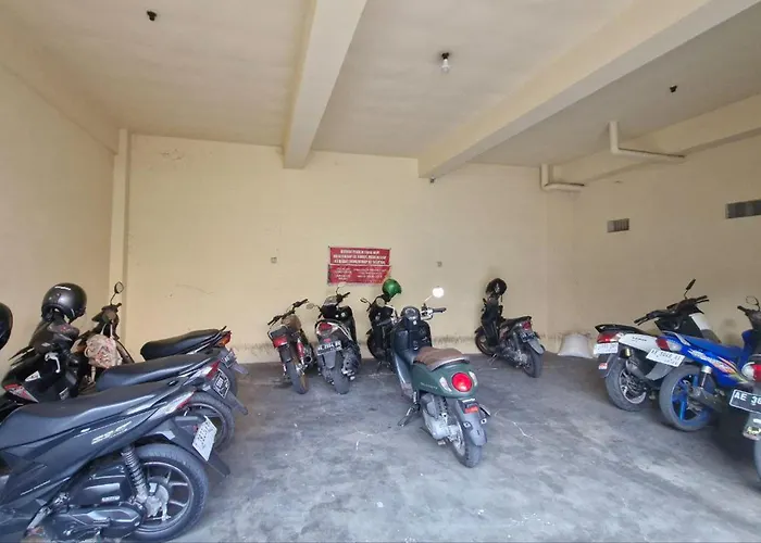 Reddoorz At Griya Kampar Madiun