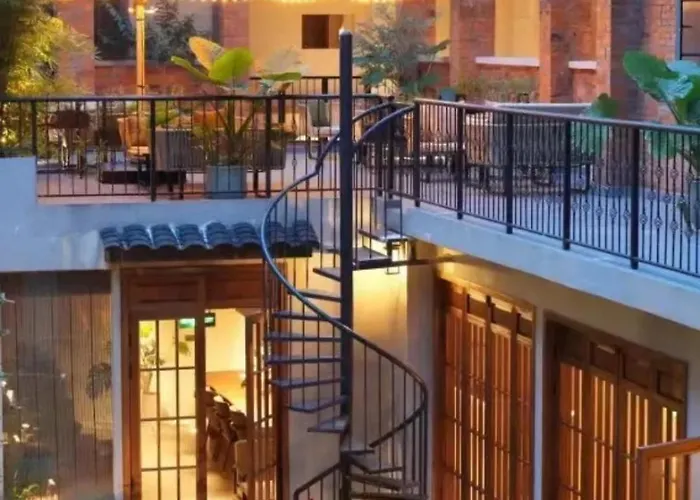 Chuanxing Yinli Hotel Chengdu Kuanzhai Alley Branch