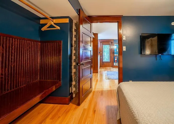 Charming 1Bd Suite In Capitol Hill - Foxglove Inn