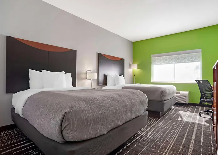 Quality Inn & Suites Birmingham - Highway 280