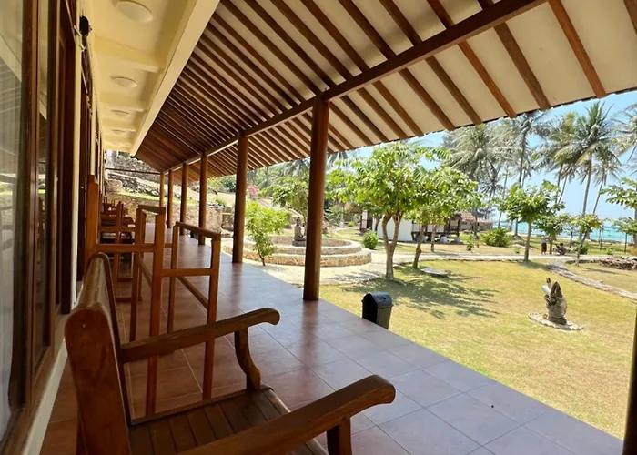 Arys Lagoon Bungalow & Hotel