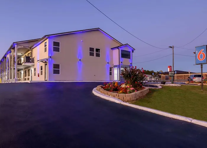 Motel 6-Commerce, GA