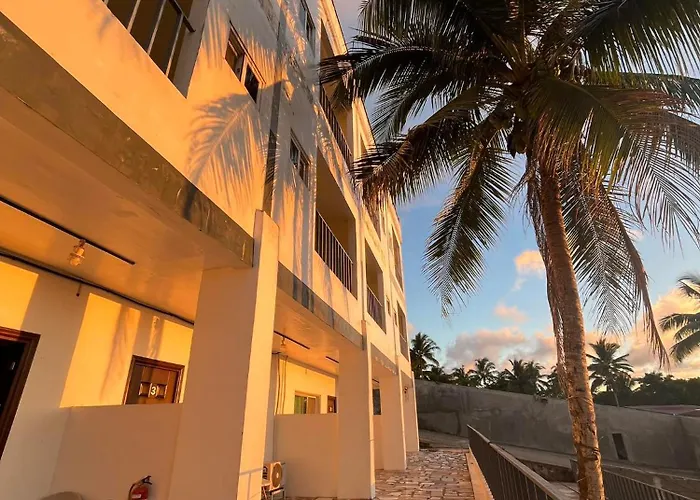 Shiri Hotel