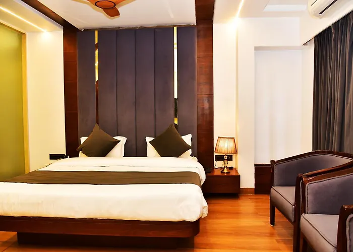 Hotel Divine Peak