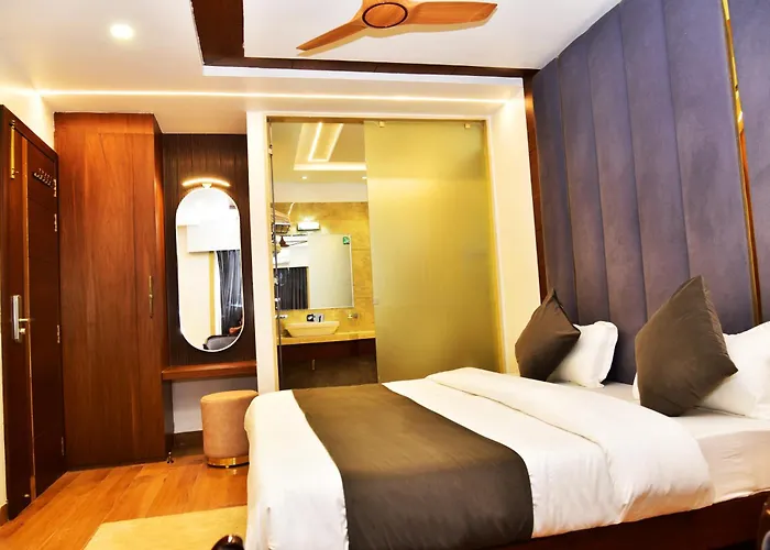 Hotel Divine Peak