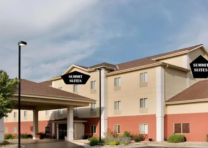 Summit Suites