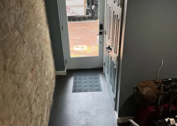 Dc Play House Bed And Breakfast