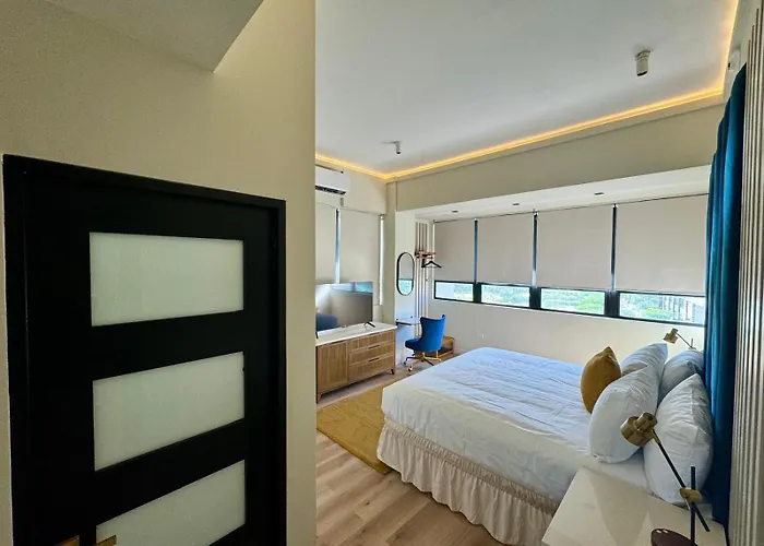 Metro Art Hotel