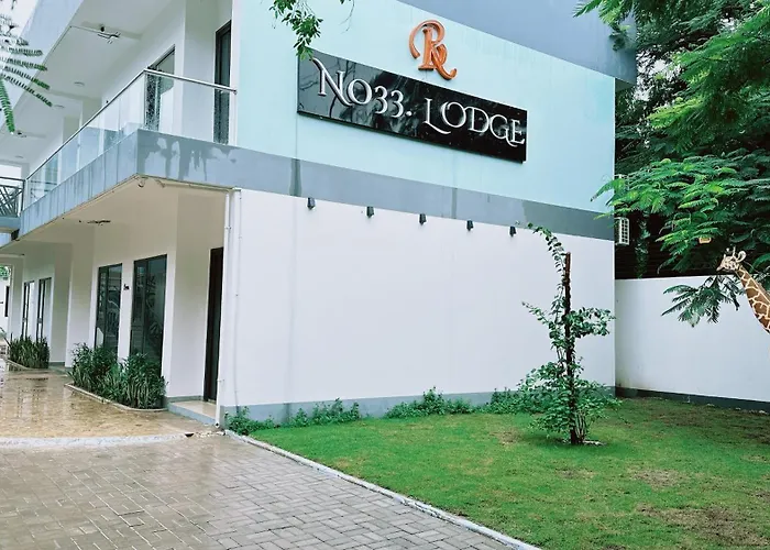 No 33 Lodge