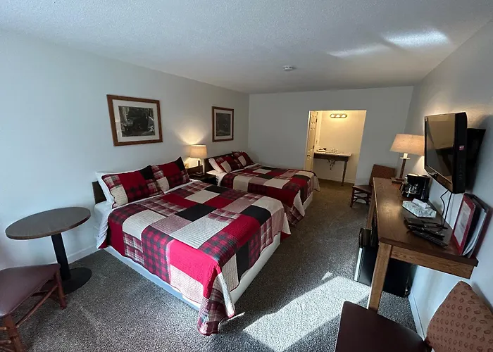 Trails Inn Quadna Mountain Motel & Rv Park
