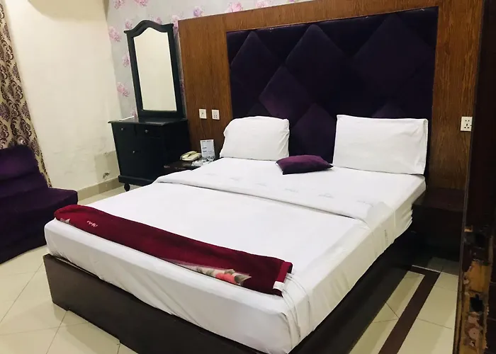 Hotel Pak Continentall Multan