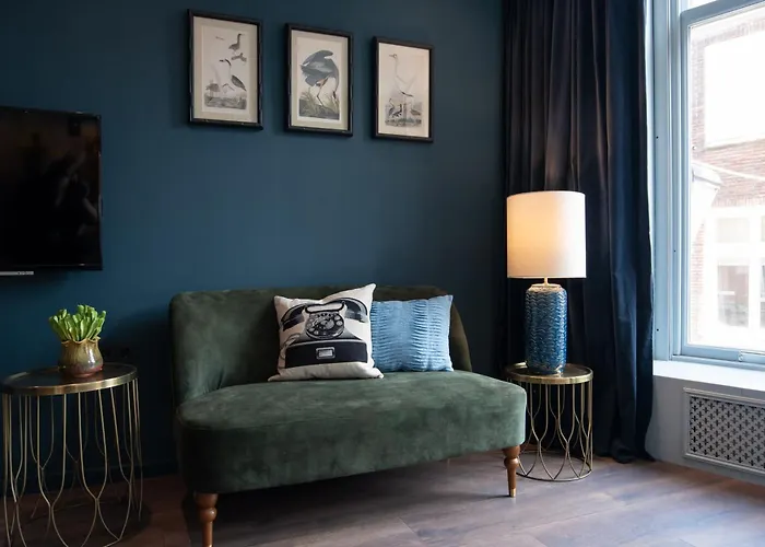 Six Boutique Hotel