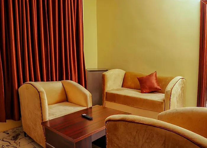 De-Lites Hotel
