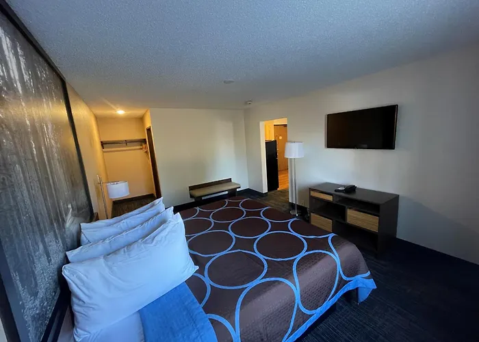 Super 8 By Wyndham Bemidji Mn