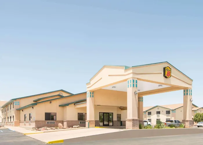 Super 8 By Wyndham Santa Rosa