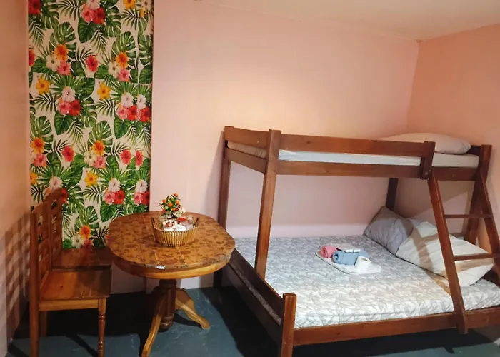C Djacob Haven And Tourist Inn