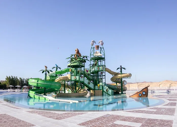 Sirena Beach Resort & Spa