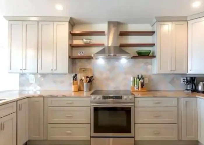 Beachfront On Buffalo, Ventnor Designer Condo