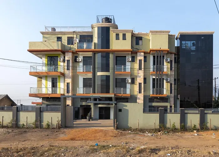 Ngabu Hotel