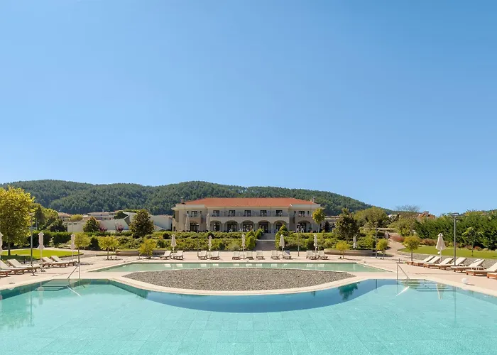 The Lake Hotel