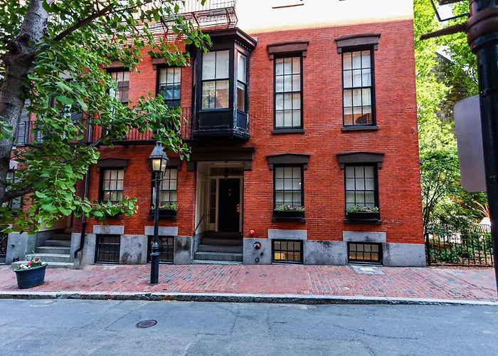 Charming & Stylish Studio On Beacon Hill #12
