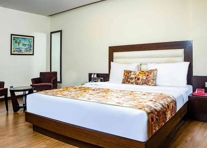 Summit Montana Suites & Spa At Mall