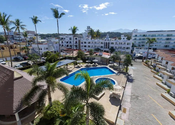 Costa Alegre Hotel & Suites