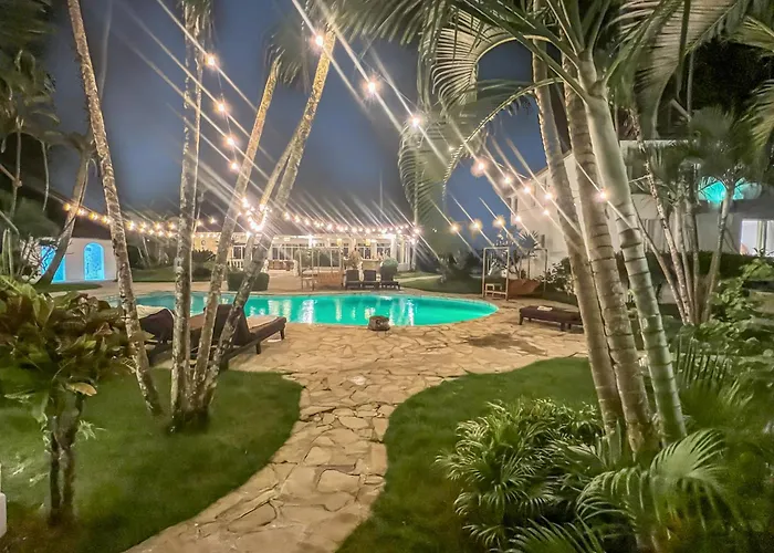 Las Canas Beach Retreat