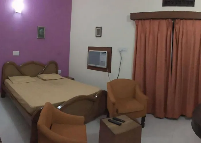 Gautama Hotel
