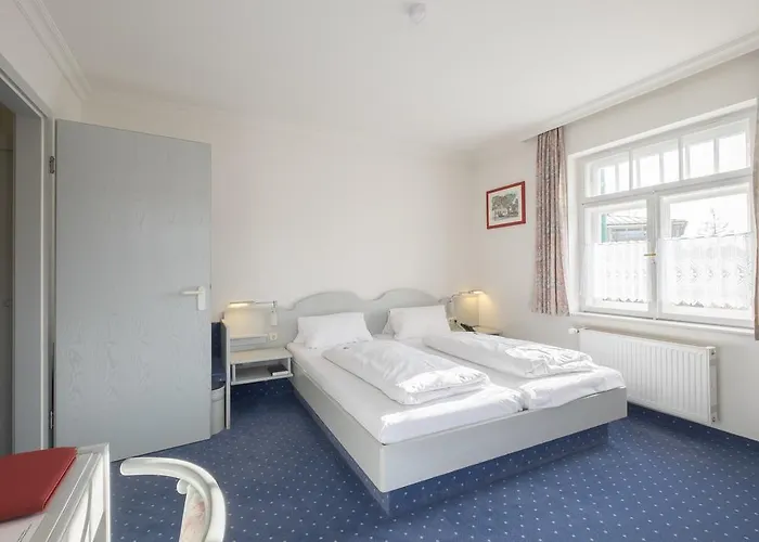 Hotel Gautinger Hof - Ruhig Im Fuenf-Seen-Land Nahe S-Bahn Und Muenchen