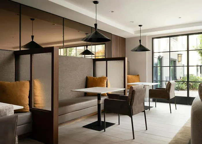Courtyard By Marriott Los Angeles Pasadena Old Town