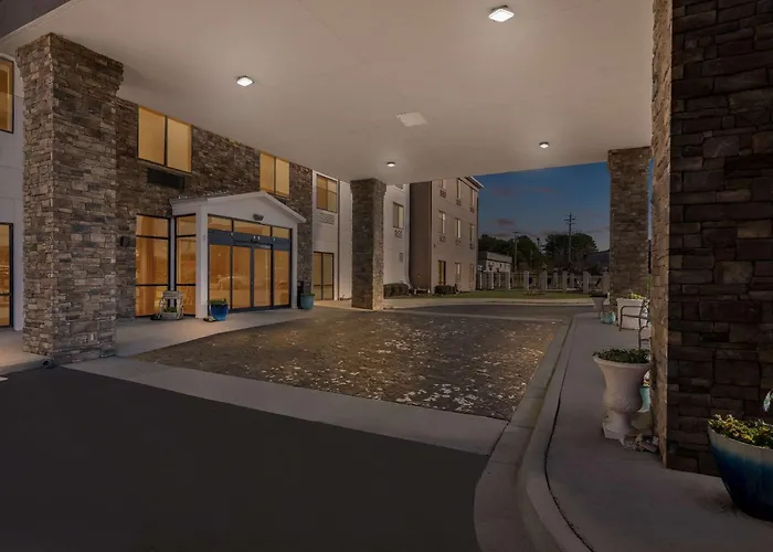 Comfort Suites Cullman I-65 Exit 310