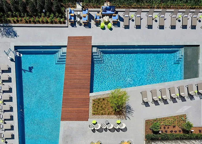 The Stella Hotel, Autograph Collection