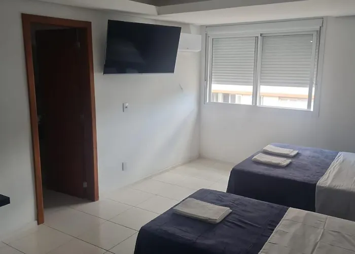 HOTEL DO CENTRO 100m SANTA CASA, UFRGS, ARAÚJO VIANA, PET'S FRIENDLY!!!