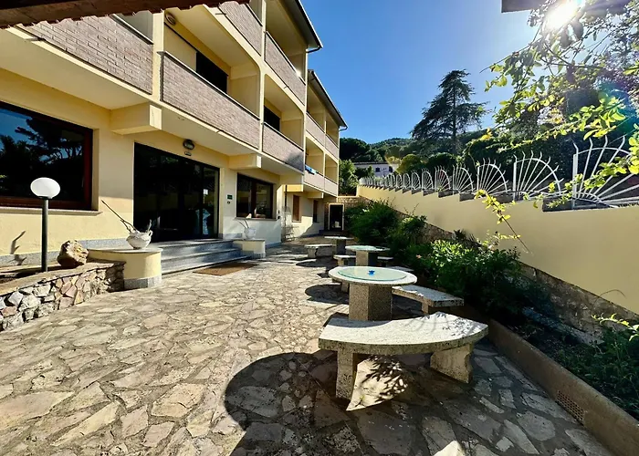 Hotel Fontalleccio