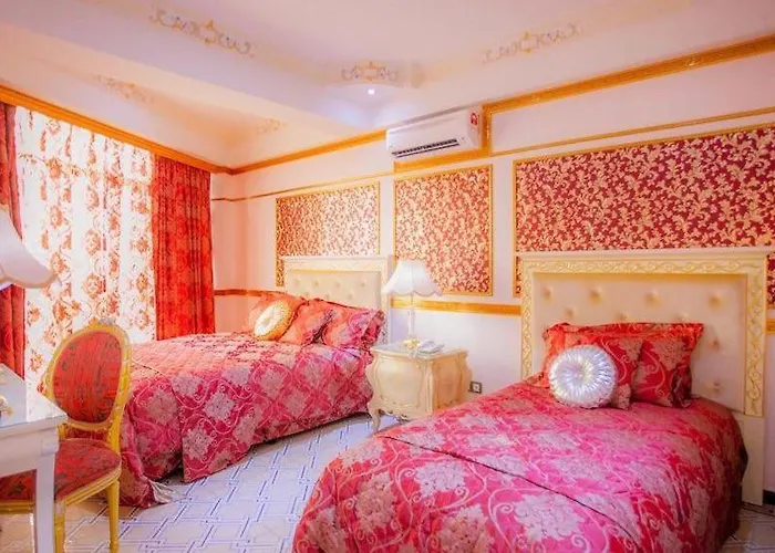 Lace boutique hotel