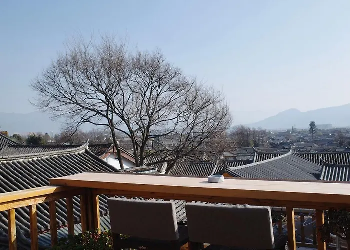 Jianshe Inn