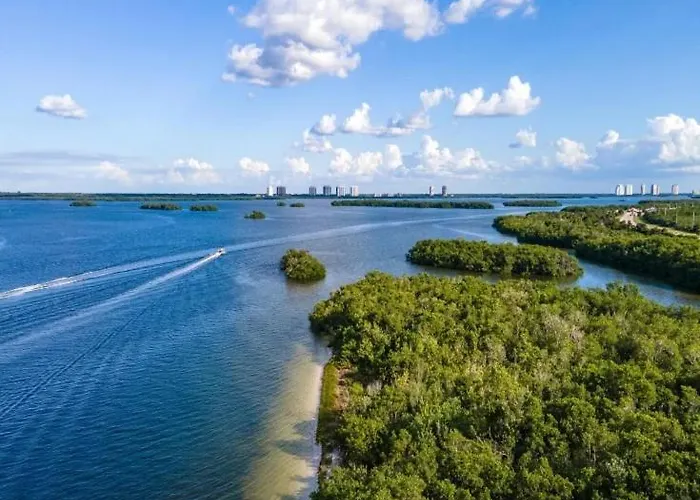 Perfect Island Escape - Beach, Pool, Restaurant & More! -Fmb Condo Island Paradise - Roelens