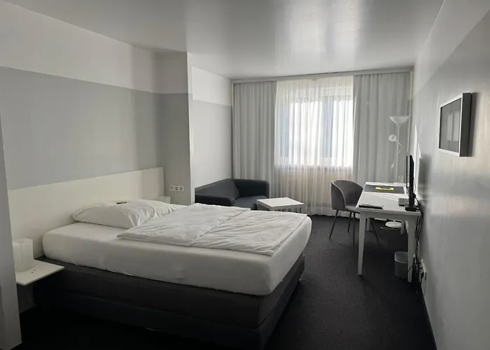 Hotel U Muelheim Free Parking Highspeed Wifi