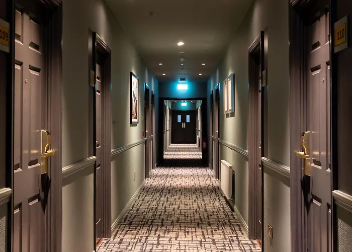 Cahir House Hotel