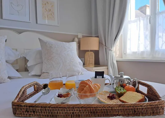 Hotel Traiteur Les Ormes, The Originals Relais