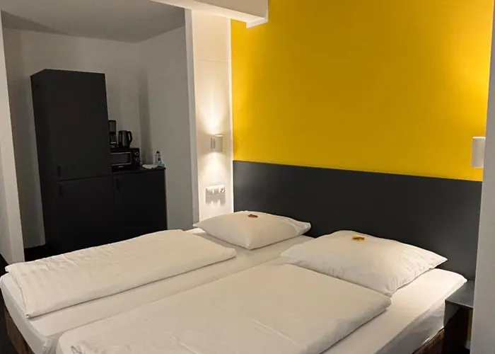 Hotel U Muelheim Free Parking Highspeed Wifi