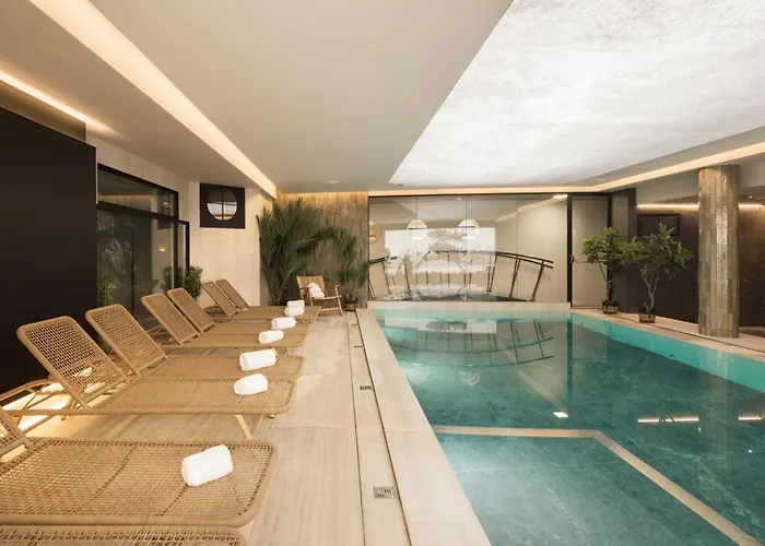 Hotel Beach Palace By Cw Hotel Collection