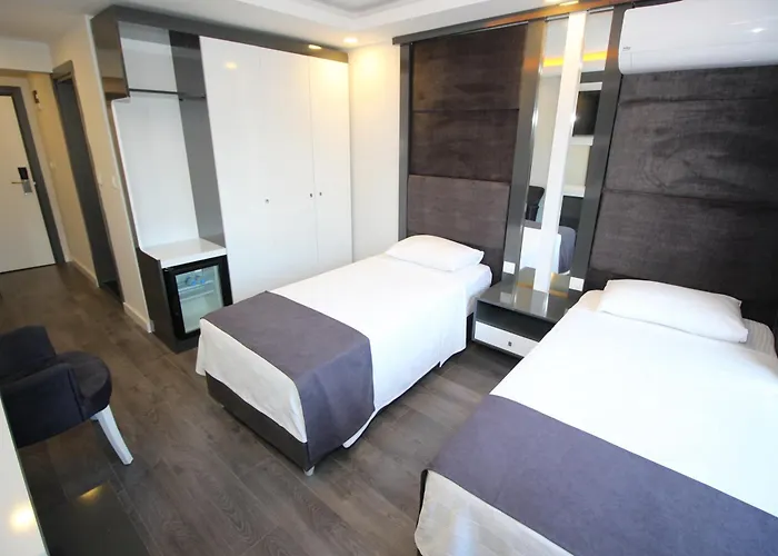 Extravagant Hotel Avsa