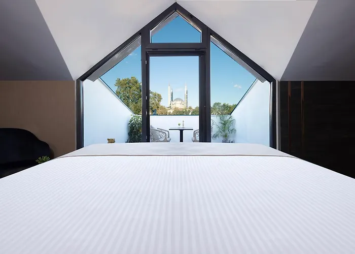 WestDoor Hotel
