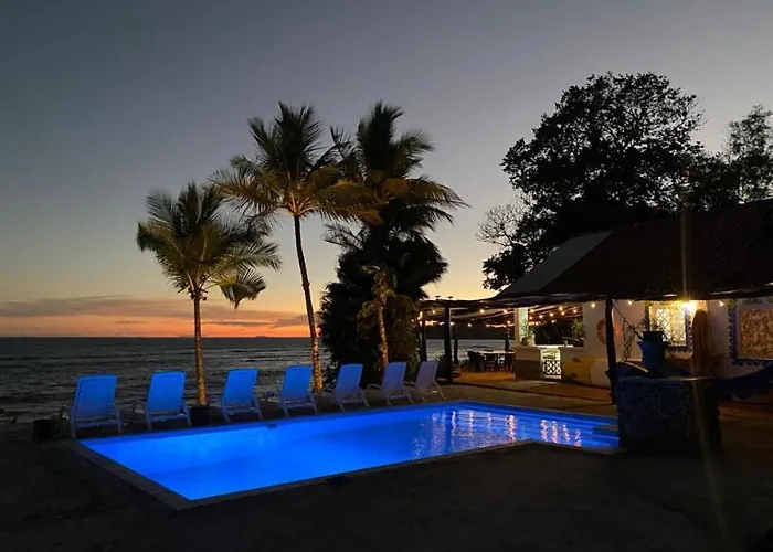 Oceanfront Bungalows - Paradise Rentals