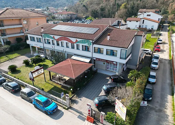 Hotel Riggioni